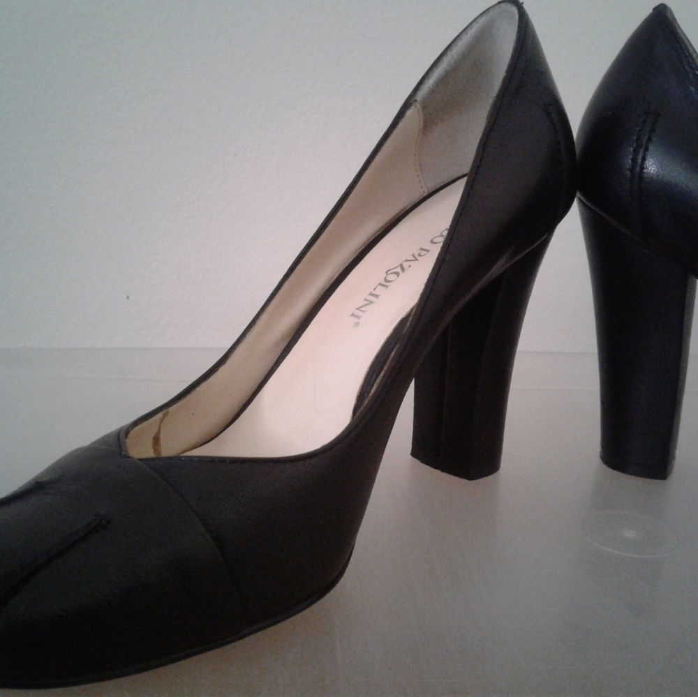 CARLO PAZOLINI black leather heels. Size 37.